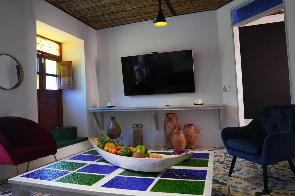 הוילה Nueva En San Antonio Cali, La Casa De Tona מראה חיצוני תמונה
