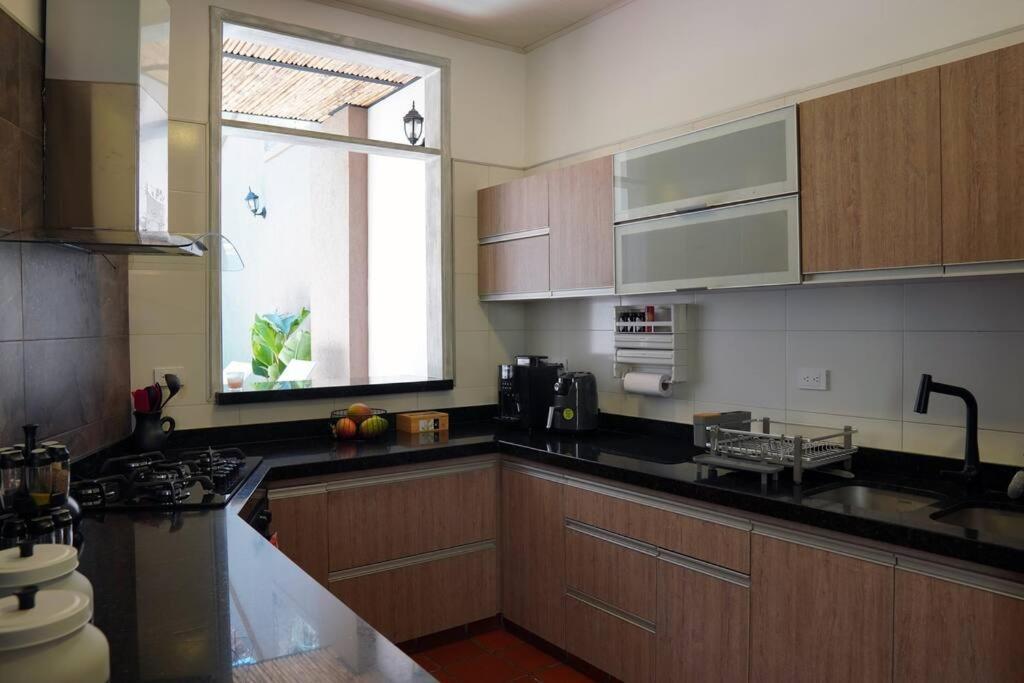 הוילה Nueva En San Antonio Cali, La Casa De Tona מראה חיצוני תמונה