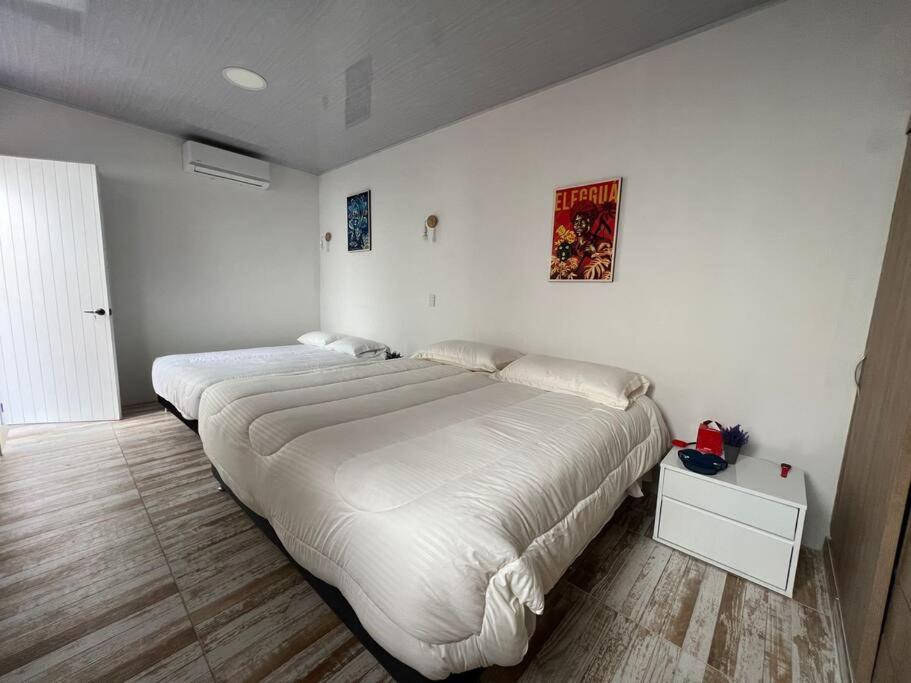 הוילה Nueva En San Antonio Cali, La Casa De Tona מראה חיצוני תמונה