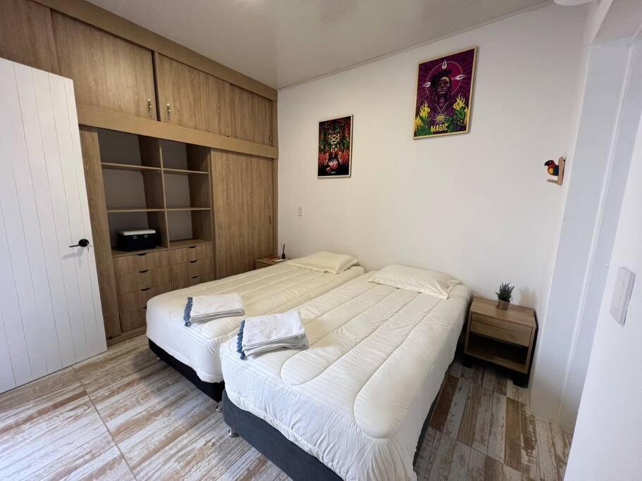 הוילה Nueva En San Antonio Cali, La Casa De Tona מראה חיצוני תמונה