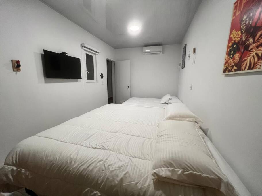 הוילה Nueva En San Antonio Cali, La Casa De Tona מראה חיצוני תמונה