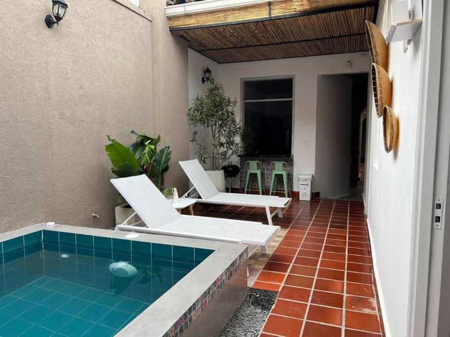 הוילה Nueva En San Antonio Cali, La Casa De Tona מראה חיצוני תמונה