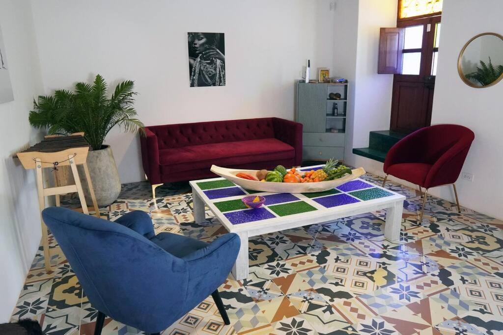 הוילה Nueva En San Antonio Cali, La Casa De Tona מראה חיצוני תמונה